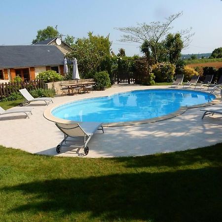 3 Self-Contained Gites With Pool And Games Room Saint-Georges-de-Noisne Экстерьер фото