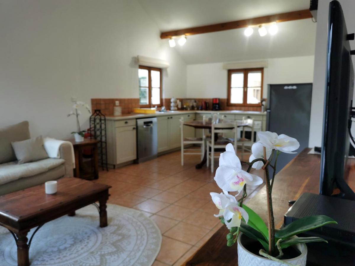 3 Self-Contained Gites With Pool And Games Room Saint-Georges-de-Noisne Экстерьер фото