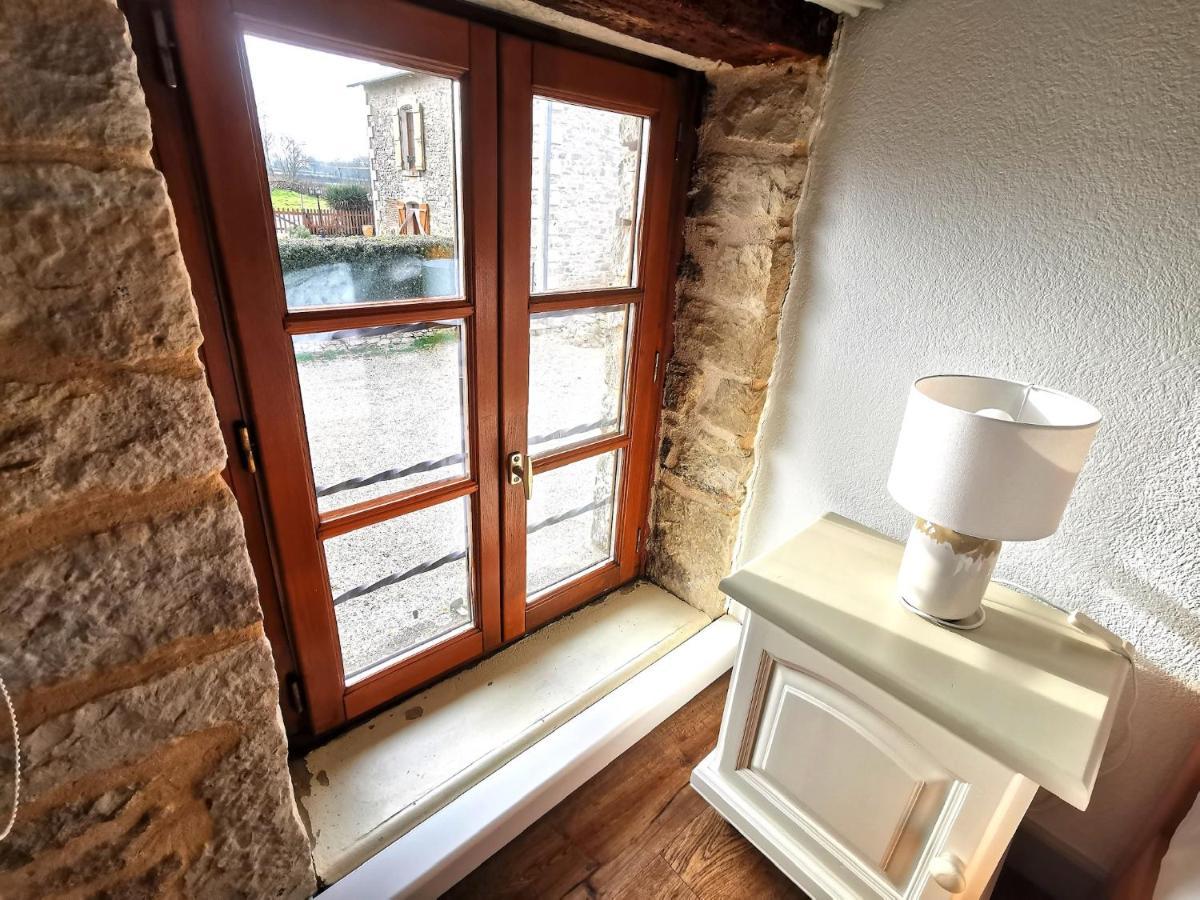 3 Self-Contained Gites With Pool And Games Room Saint-Georges-de-Noisne Экстерьер фото